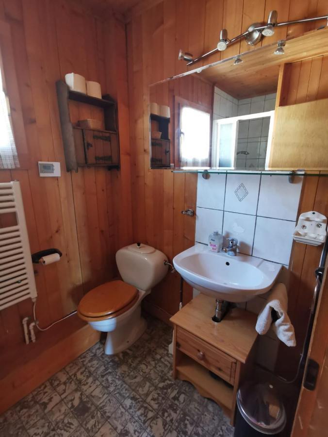 Chalet Traditionnel Avec Jacuzzi Exterieur Bex Exterior foto